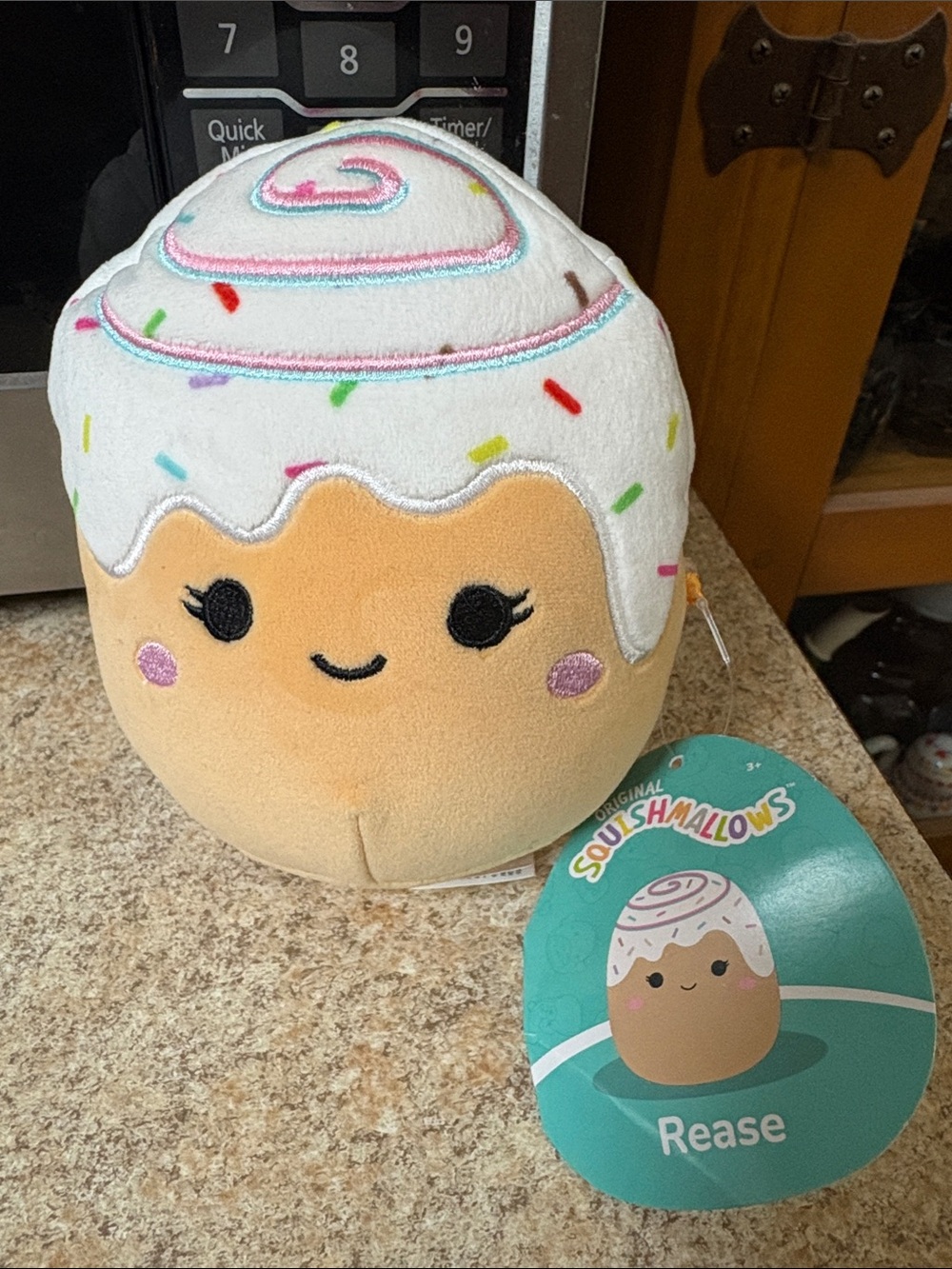 Squishmallows Rease Cream & White Sprinkle Cupcake Plush 5 Inch